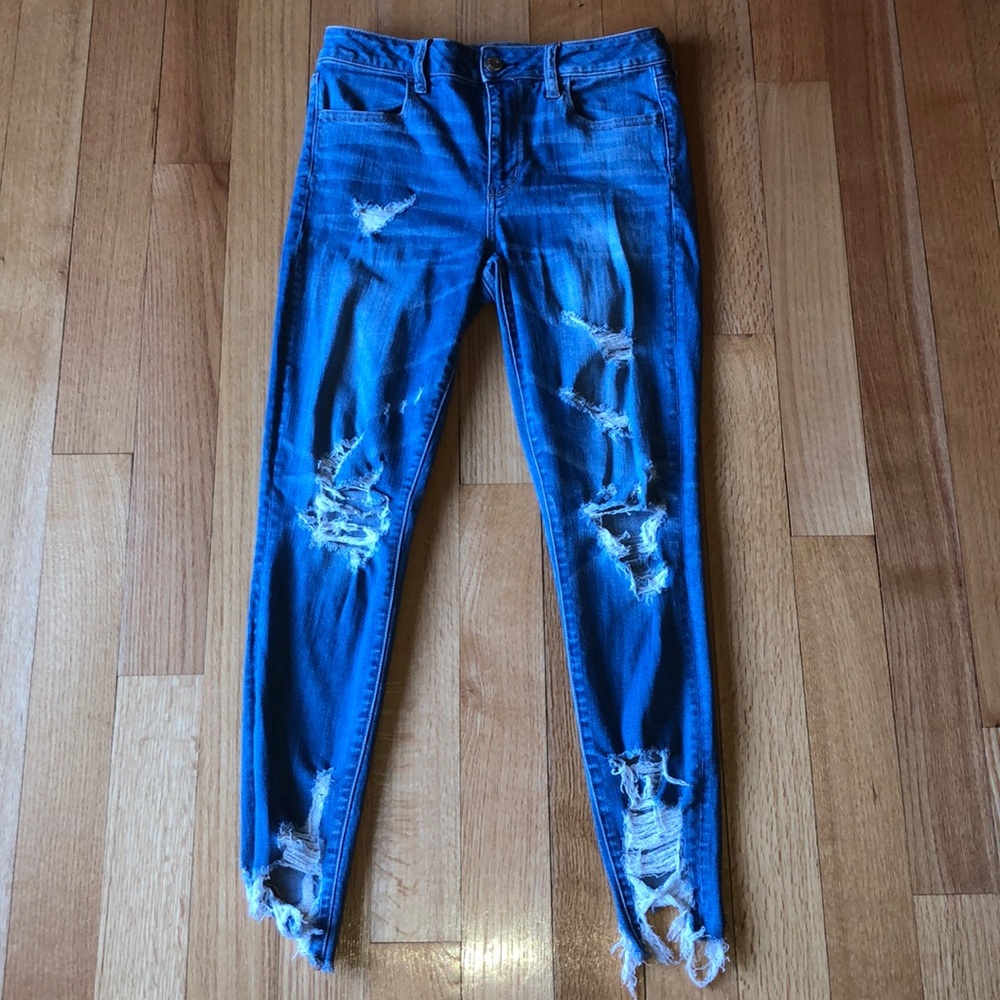 💙High-Rise Ripped Jeans